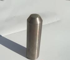 Percuteur tête de pointe